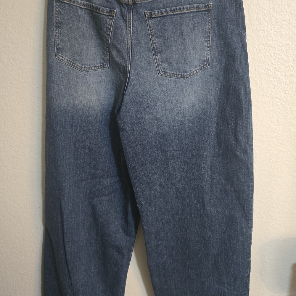 Daze Denim Wide Leg Baggy Jeans in Washed Blue - Picture 9 of 10
